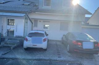 Wohnung mieten in Berner Str. 10, 71069 Sindelfingen, 4-Zimmer Erdgeschosswohnung mit Terrasse und eigenem Garten in Sindelfingen