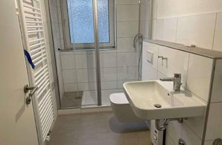 Wohnung mieten in Heinrichstr., 46535 Dinslaken, Wir modernisieren: Wohnung mit großer Wohnküche und sep. Schlafzimmer!