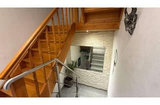 Haus kaufen in 46240 Eigen, Vermietetes Reihenendhaus (Zechenhaus) mit ca. 353 m² Grundstück in Bottrop