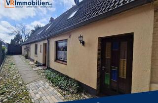 Reihenhaus kaufen in 25813 Husum, Aus Alt mach Neu - Reihenhaus mit 3 Wohneinheiten sucht neue Eigentümer