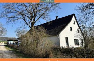 Haus kaufen in 33829 Borgholzhausen, Einzigartige Alleinlage – Raum für Ihre Vision