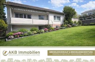 Haus kaufen in 36341 Lauterbach, Einfamileinhaus mit Garten und Garage in Lauterbach (Stadt)