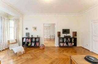 Wohnung mieten in Achenbachstrasse 11, 13585 Spandau, Ruhiger Altbau VH mit 3 gleichwertigen Zimmern und Balkon - Nähe U7 und Regionalbahn