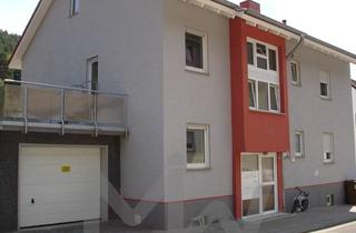 Wohnung mieten in Schlossstraße 40A, 67661 Hohenecken, Moderne 4-Zimmer-Wohnung mit EBK, Terrasse und Kamin in ruhiger Lage von Kaiserslautern-Hohenecken