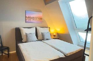 Wohnung mieten in 22179 Bramfeld, Luxuriöse 3‑Zimmer Dachgeschosswohnung in Hamburg-Bramfeld