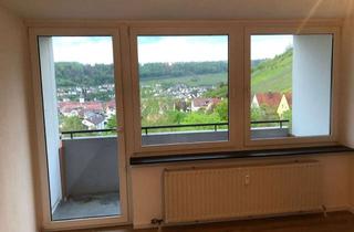 Wohnung mieten in Bachäcker 21, 74676 Niedernhall, Stilvolle 2-Zimmer-Wohnung mit Balkon und Einbauküche in Niedernhall