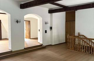 Wohnung mieten in Hauptstraße 149, 55743 Idar-Oberstein, Geräumige 4‑Zimmer Wohnung mit Balkon in Idar-Oberstein