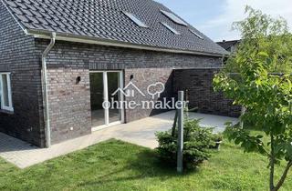 Doppelhaushälfte kaufen in 21339 Lüneburg, Modern wohnen in Lüneburg - stilvolle Doppelhaushälfte mit Garten & Carport