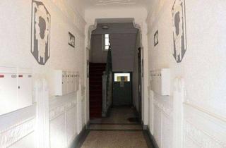 Wohnung kaufen in 12105 Berlin, Bezugsfrei! 2-Zimmer-Wohnung mit Südost-Balkon im Altbau unweit des Teltow-Kanals