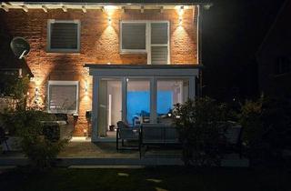 Haus kaufen in 24537 Neumünster, Neumünster - Reihenendhaus, Erbbaurechts