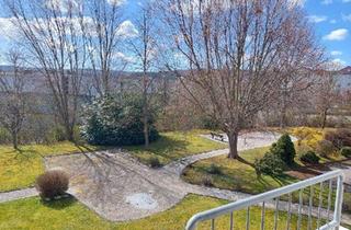 Wohnung kaufen in 61267 Neu-Anspach, Neu-Anspach - Schöne 2,5 Zi. Wohnung ruhig im Zentrum von Neu-Anspach Balkon