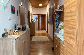 Wohnung kaufen in 95615 Marktredwitz, Marktredwitz - Stilvolle 6-Zimmer-Eigentumswohnung mit Gartenanteil