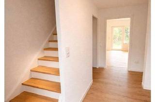 Haus kaufen in 35619 Braunfels, Braunfels - Saniertes Reihenendhaus mit Schlossblick