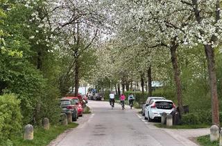 Wohnung kaufen in 81825 München, München - Provisionsfrei - 4 Zimmer, 92qm Wohnung mit Balkon Gartennutzun