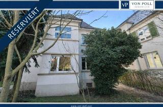 Wohnung kaufen in 69115 Heidelberg, Heidelberg/Weststadt - Dachgeschosswohnung in zentraler Lage