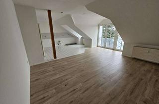 Wohnung mieten in Am Gfüll, 85652 Pliening, Helle 2-Zimmer Dachgeschosswohnung in Pliening