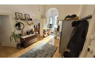 Wohnung mieten in 76133 Innenstadt-West, Schöne Vierzimmer Altbauwohnung im Zentrum von Karlsruhe