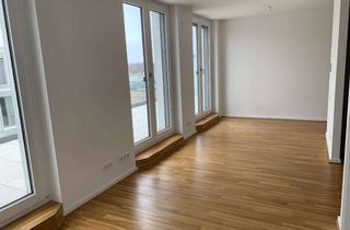 Wohnung mieten in 10587 Charlottenburg, Helle 2-Zimmer Wohnung im 7. OG mit Balkon in Charlottenburg