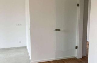 Wohnung mieten in Weiherer Straße 26, 85276 Pfaffenhofen, 3 Zimmer Wohnung mit 2 Bäder inkl. EBK + Tiefgarage