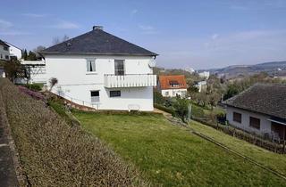 Haus kaufen in Am Hang 11, 65623 Hahnstätten, Open House Besichtigung für handwerklich Begabte mit Vision: Immobilie mit tollem Fernblick