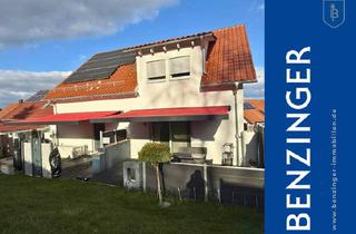 Haus kaufen in 72574 Bad Urach, Energieeffizient, modern, flexibel: Hochwertiges Zweifamilienhaus mit Solaranlage & zwei Garagen