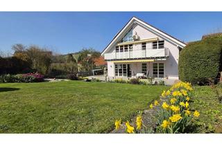 Einfamilienhaus kaufen in 70329 Uhlbach, Exklusives Einfamilienhaus mit ELW, Wellnessbereich, PV-Anlage und traumhaftem Garten in S-Uhlbach