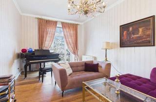 Wohnung kaufen in 76185 Weststadt, Stilvolle 4-Zimmer-Altbauwohnung mit zwei Balkonen, Aufzug und außergewöhnlichem Raumgefühl