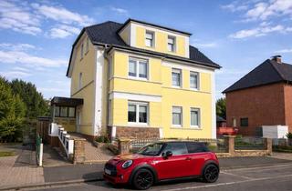 Haus kaufen in 32584 Löhne, Charmantes, saniertes 3-Familienhaus mit Garten und Garage Nähe Aqua Magica mit 5 % Rendite