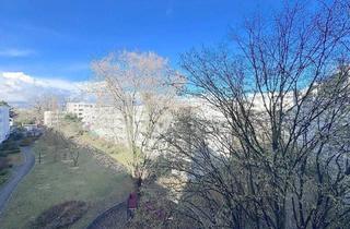 Wohnung kaufen in 13599 Berlin, Berlin - Herrliche 2,5 -Zimmer-Wohnung in Haselhorst - Sonnenuntergang inklusive.