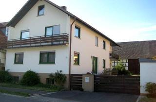 Einfamilienhaus kaufen in 97631 Bad Königshofen, Bad Königshofen im Grabfeld - Einfamilienhaus mit großer Scheune