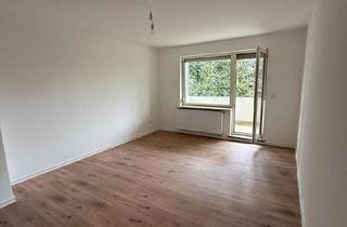 Wohnung kaufen in 28201 Bremen, Bremen - Frisch sanierte 2-Zimmer-Wohnung mit Balkon - bezugsfertig