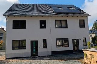 Wohnung kaufen in 95028 Hof, Hof - Zwei Eigentumswohnung im Wohnpark am Theresienstein zu verkaufen