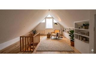 Wohnung kaufen in 26789 Leer, Leer (Ostfriesland) - Zentrale kernsanierte Wohnung - Balkon & ausgebauter Dachboden