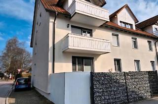 Wohnung kaufen in 87700 Memmingen, Memmingen - Renovierte 3-Zimmer-Wohnung mit Einbauküche, Terrasse und Garage