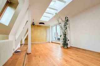 Wohnung kaufen in 01069 Dresden, Dresden - Traumhaft große 4-Zimmer-Dachgeschoss-Wohnung mit Fahrstuhl in Dresden-Südvorstadt