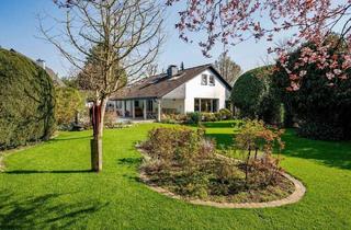 Einfamilienhaus kaufen in 40670 Meerbusch, Meerbusch - Exklusives Einfamilienhaus mit Traumgrundstück und Außenpool in Meerbusch-Osterath!