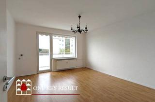 Wohnung kaufen in Machnower Str. 64, 14165 Zehlendorf, Helle & ruhige 4 Zimmer ETW - toller Ausblick vom großen Balkon im 5. OG - Aufzug
