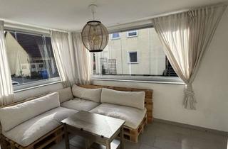 Wohnung mieten in Hauptstraße 18, 92353 Postbauer-Heng, Helle 2-Zimmer Wohnung mit verglastem Balkon im EG in Postbauer-Heng