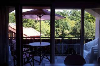 Wohnung mieten in Hainbuchenweg 12, 72076 Tübingen, Voll möblierte gepflegte 2,5-Zimmer Dachgeschosswohnung in Tübingen