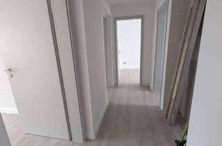 Wohnung mieten in Pekinger Straße, 06712 Zeitz, Erstbezug nach Sanierung! Helle 3-Zimmer-Wohnung mit Balkon im 2. OG in Zeitz