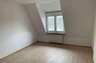 Wohnung mieten in Lortzingstr. 31, 68169 Neckarstadt, Helle 4-Zimmer WG wohnung Dachgeschosswohnung in Mannheim-Neckarstadt-West