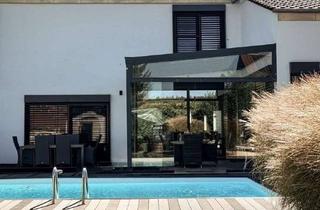 Einfamilienhaus kaufen in 67304 Kerzenheim, Freistehender Bungalow mit Pool