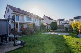 Haus kaufen in 71679 Asperg, Asperg: DHH mit großem Garten, Garage + Carport, voll unterkellert – ca. 115 m²