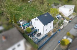 Einfamilienhaus kaufen in 56567 Neuwied, Charmantes, kernsaniertes Einfamilienhaus mit großem Grundstück