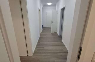 Wohnung mieten in 97273 Kürnach, DG 4 Zimmern und Balkon in Kürnach