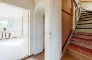 Einfamilienhaus kaufen in 15366 Neuenhagen, Altbau mit Charakter – freistehendes Einfamilienhaus mit großem Garten & Kachelöfen