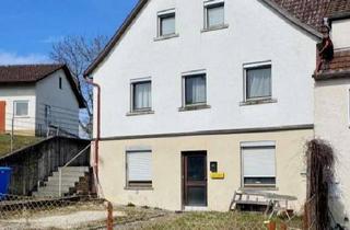 Haus kaufen in 73479 Ellwangen, Sanierungsbedürftiges Reihenendhaus mit Einliegerwohnung in Seelage von Ellwangen / Espachweiler