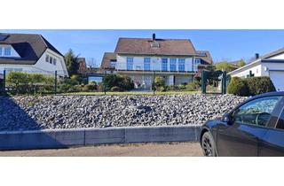 Haus kaufen in Zum Buscherhof 20, 51515 Kürten, Ohne Maklergebühren: Hanglage mit perfekter Aussicht in Kürten