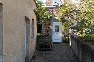 Haus kaufen in 56814 Bruttig-Fankel, Bruttig-Fankel - Charmantes Bruchstein-Häuschen mit Dachterrasse und Gewölbekeller