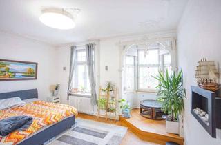 Wohnung kaufen in 73033 Göppingen, Charmante 4-Zimmer-Altbauwohnung mit modernem Komfort in erstklassiger zentraler Lage.